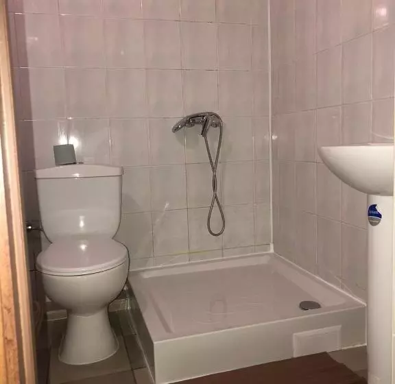 Retkeilymaja мотель євро