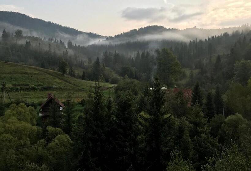 فندق صغير Georgiy