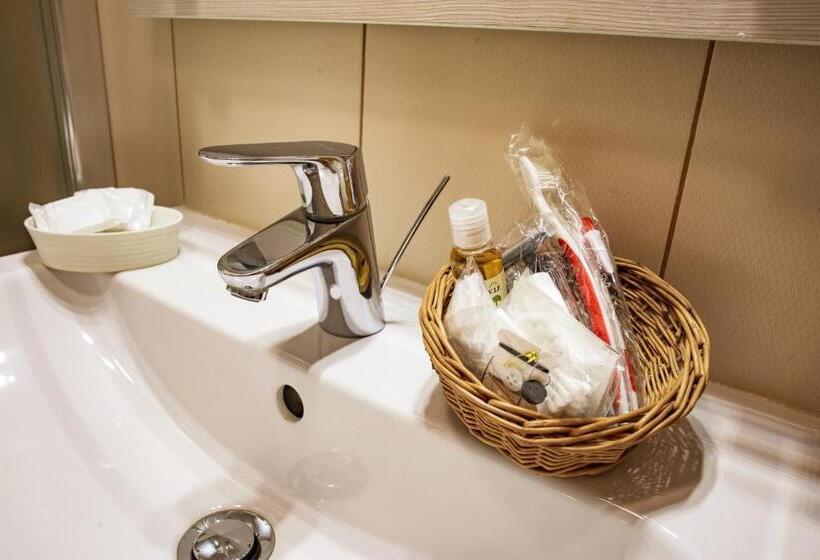 ユースホステル Georgiy