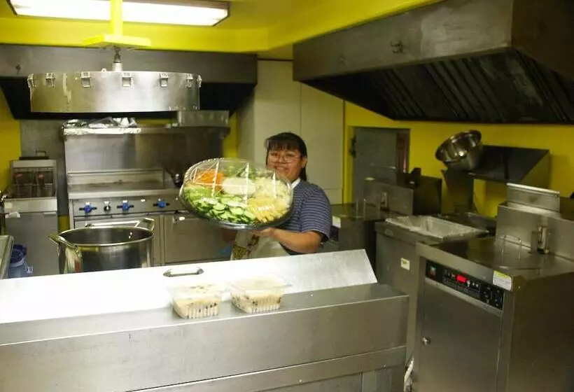 Retkeilymaja Inn At Halona