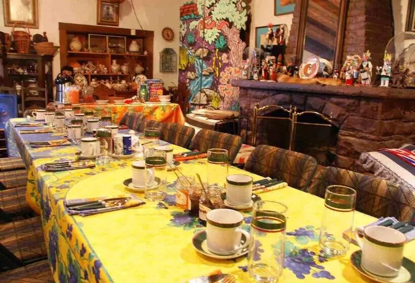 Retkeilymaja Inn At Halona