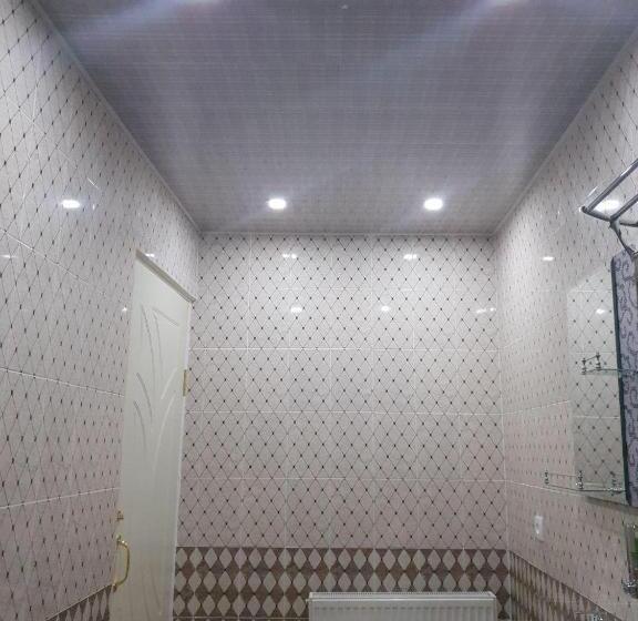 هاستل Status House