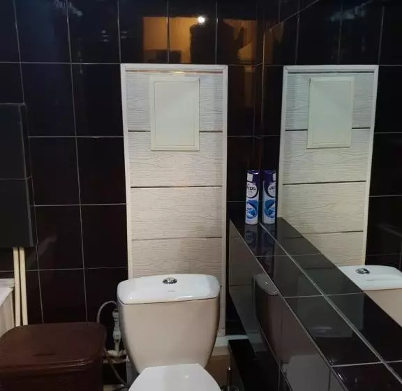 هاستل Status House