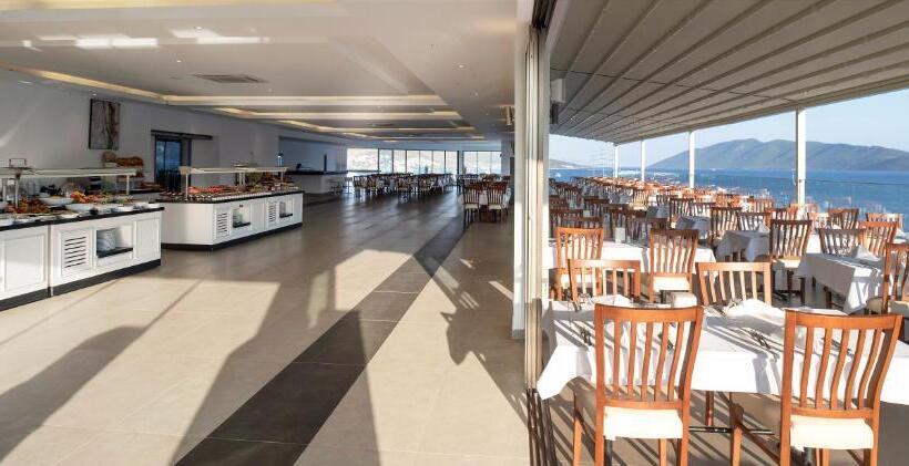 Hotel La Quinta By Wyndham Bodrum