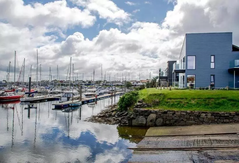 Hotelli The Salt Lodge