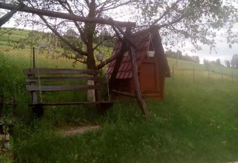 Majatalo садиба барвінок