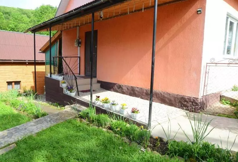 Majatalo Gostynnyi Dvir U Marichky