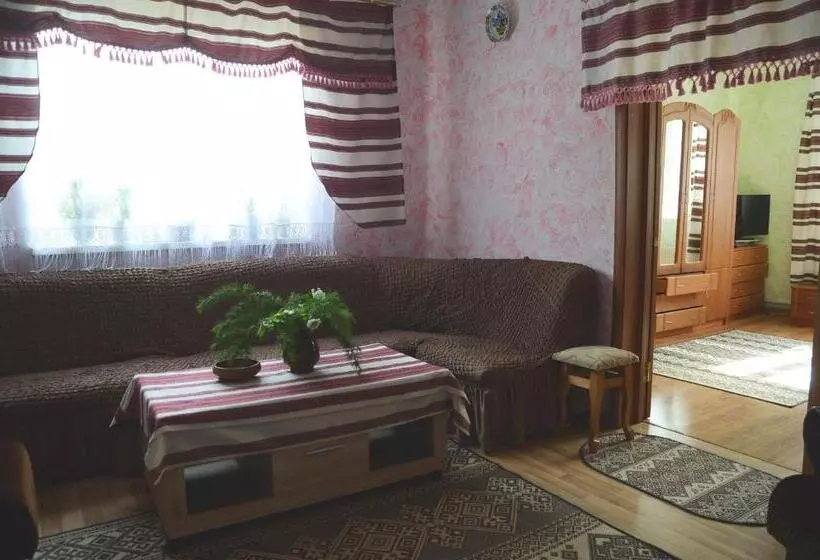 Majatalo Gostynnyi Dvir U Marichky