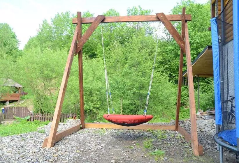 Majatalo Gostynnyi Dvir U Marichky