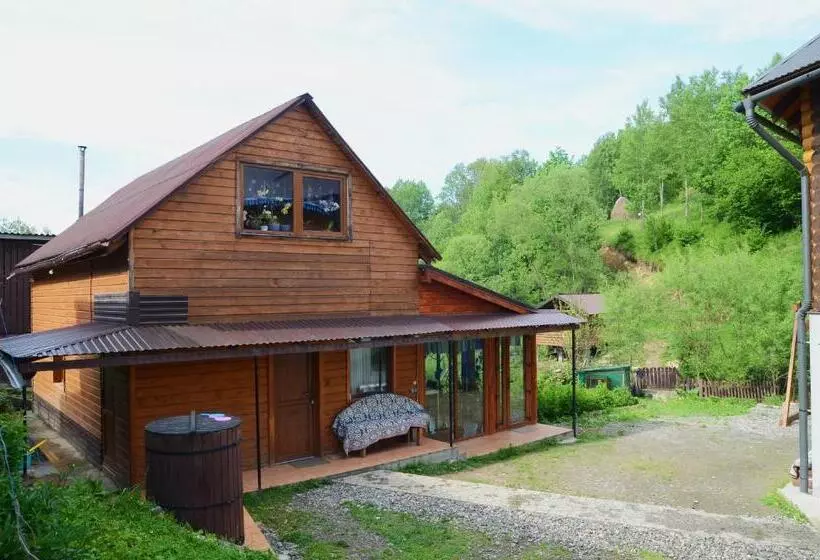 Majatalo Gostynnyi Dvir U Marichky