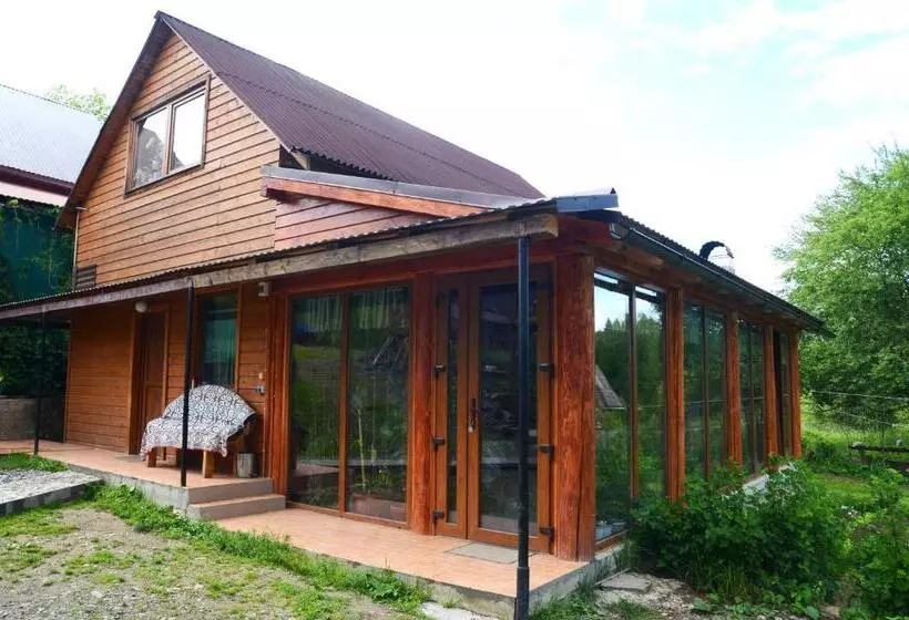 Majatalo Gostynnyi Dvir U Marichky