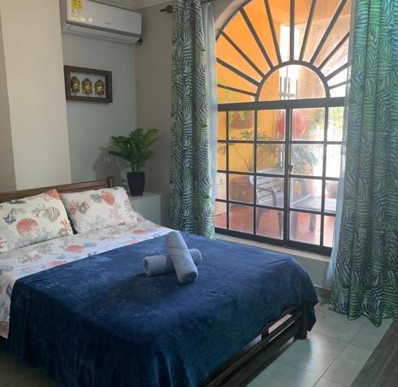 膳宿费 Sarah S Place San Andres