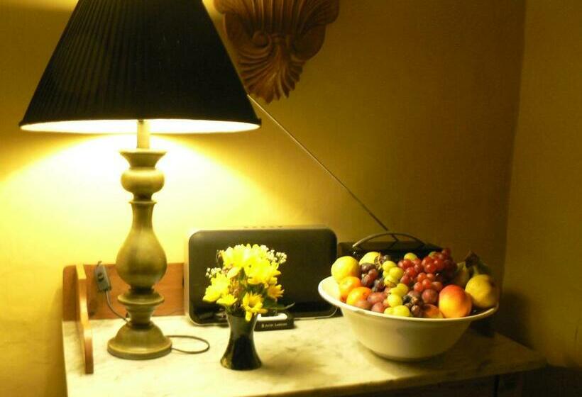 ベッドアンドブレックファースト 16 Franklin Bijou Boutique