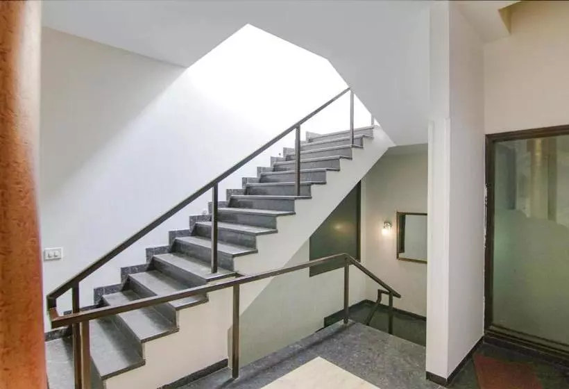 Fabhotel Citi Inn