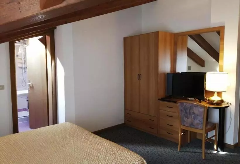 ホテル Albergo Stella Alpina