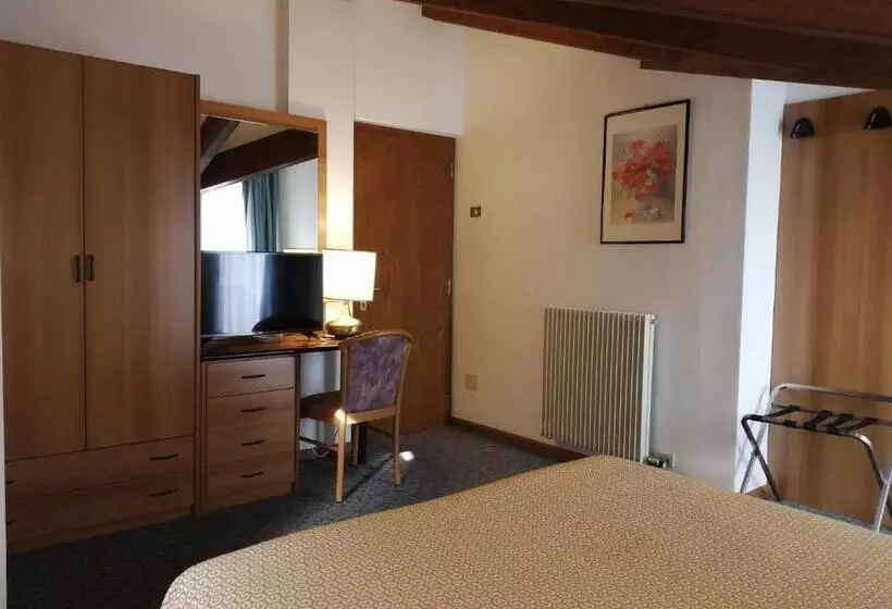 ホテル Albergo Stella Alpina