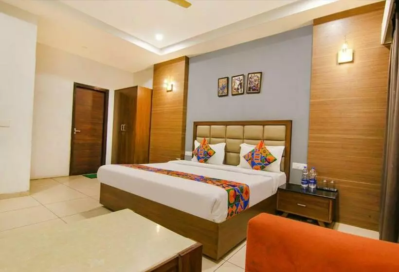 Fabhotel Citi Inn