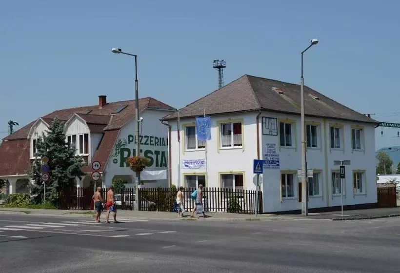 ペンション Balaton Vendégház Fonyód