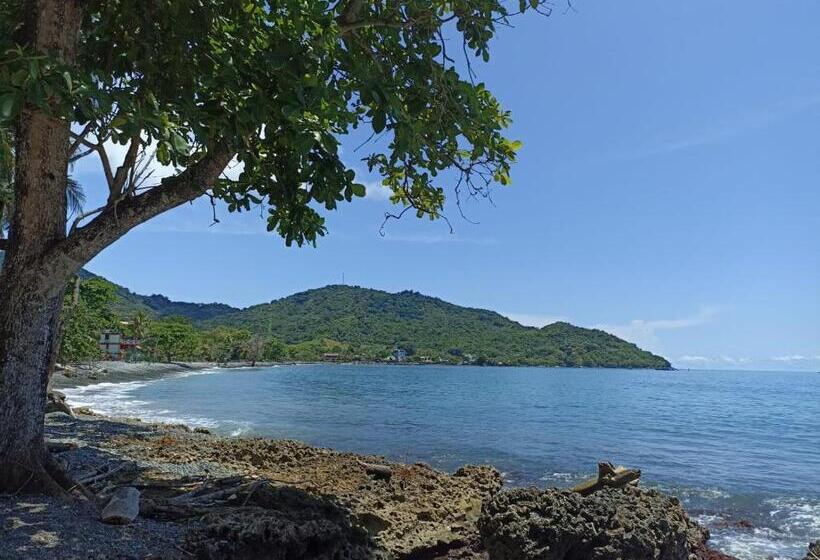 Pension Casa Hostal Playa Coral