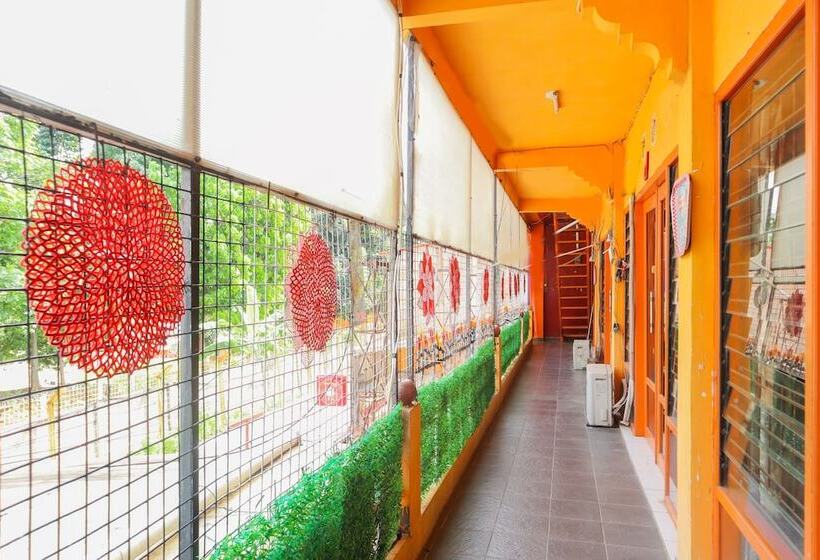 فندق De Oranje Room