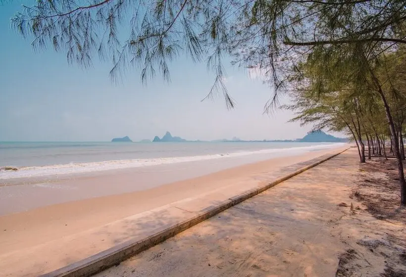 ホテル Koh Lak Resort