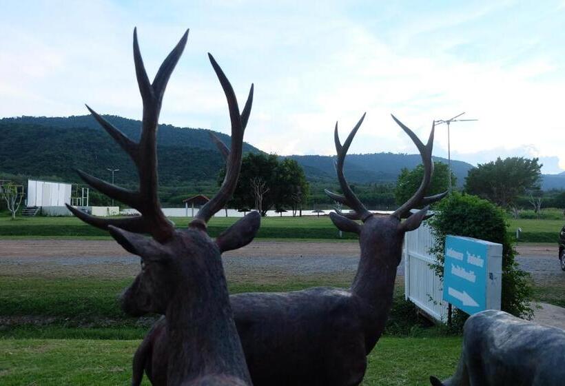 호텔 Samerdrow Khao Yai