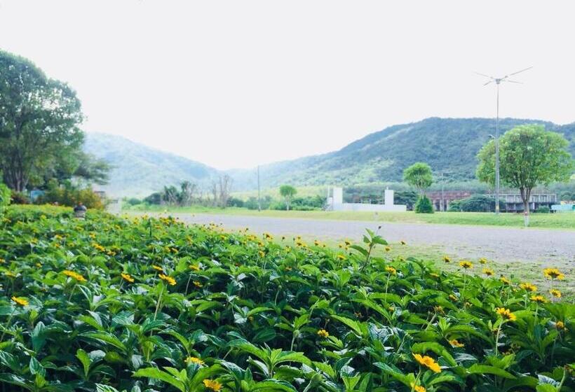 호텔 Samerdrow Khao Yai