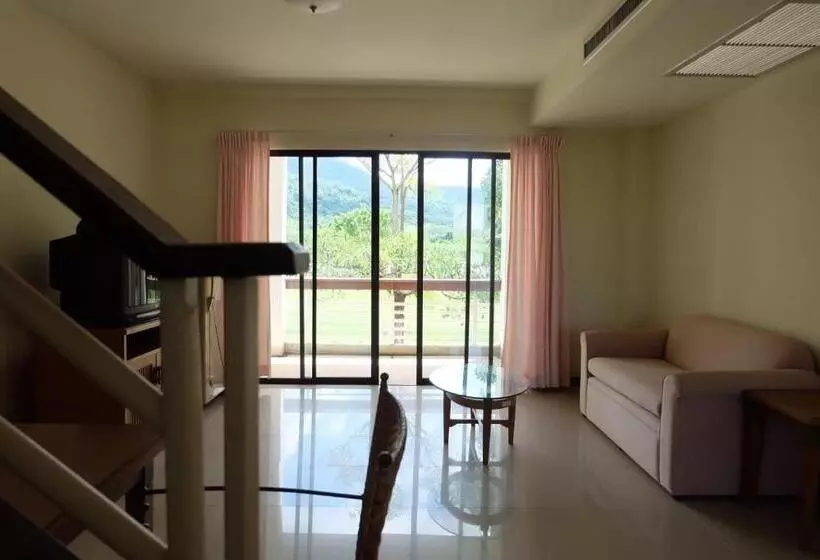 Hotelli Samerdrow Khao Yai