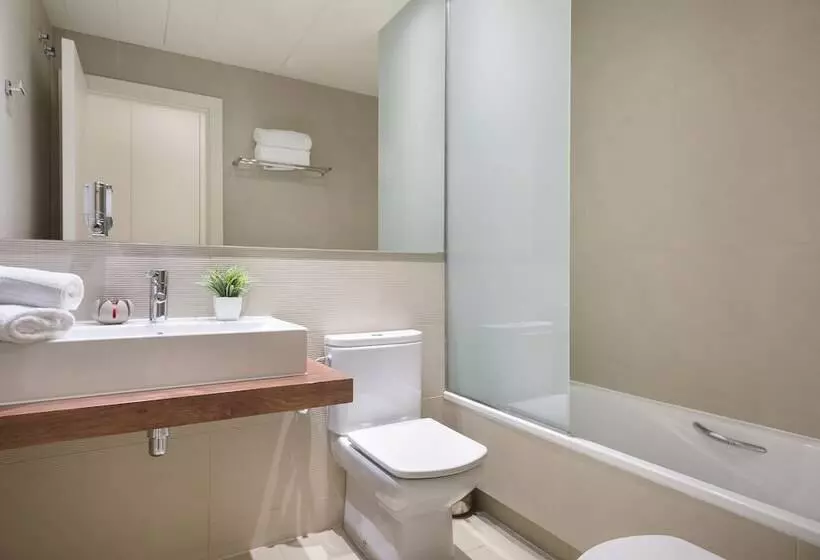 Aspasios Catedral Apartments