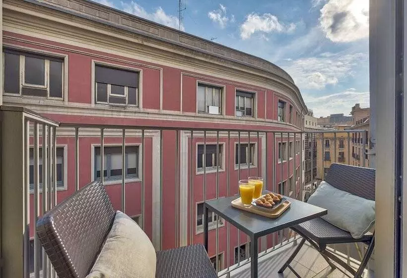 Aspasios Catedral Apartments