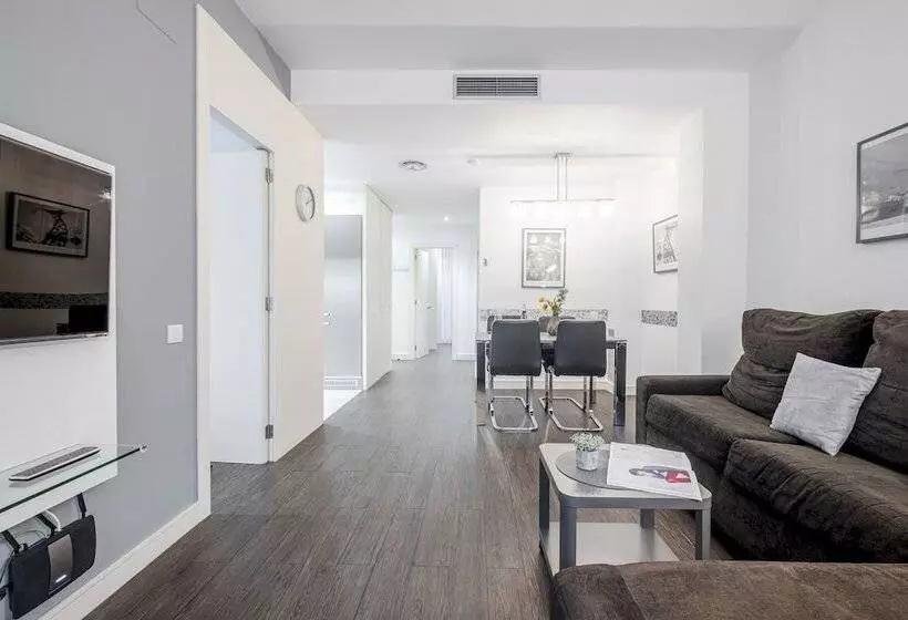 Aspasios Catedral Apartments