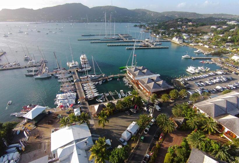 هتل Antigua Yacht Club Marina Resort