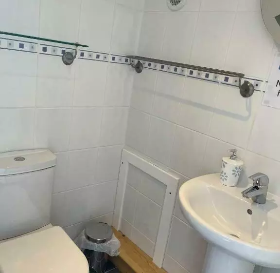 فندق Braes Guest House