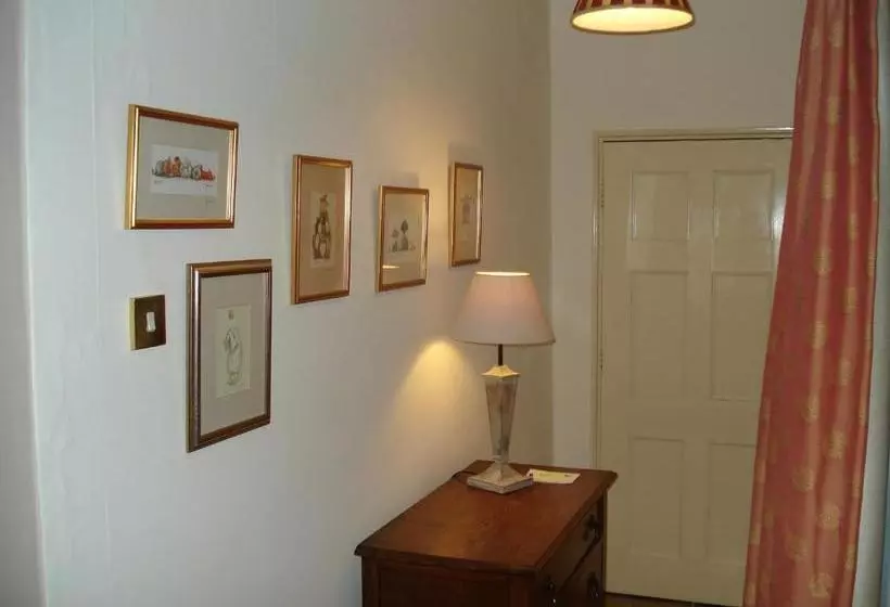 Отель Fosbroke House