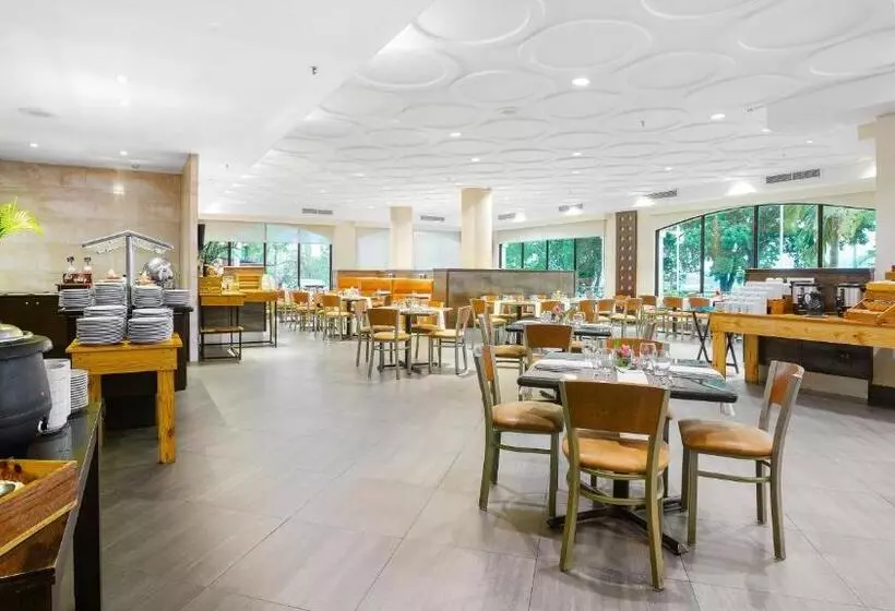 فندق Holiday Inn Panama Canal, An Ihg