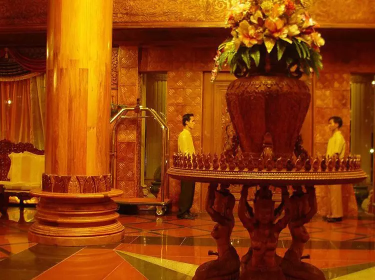 هتل Majestic Oriental