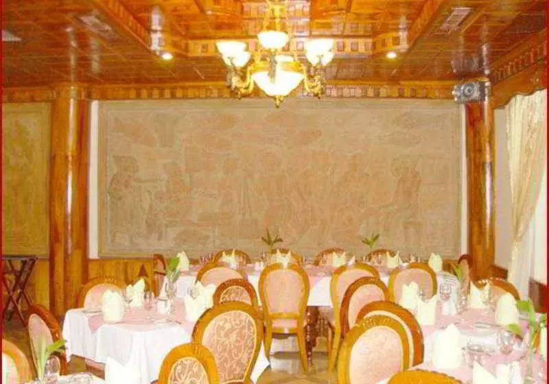 هتل Majestic Oriental