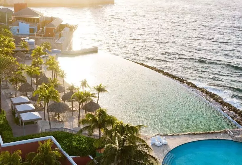 هتل Renaissance Wind Creek Curacao Resort