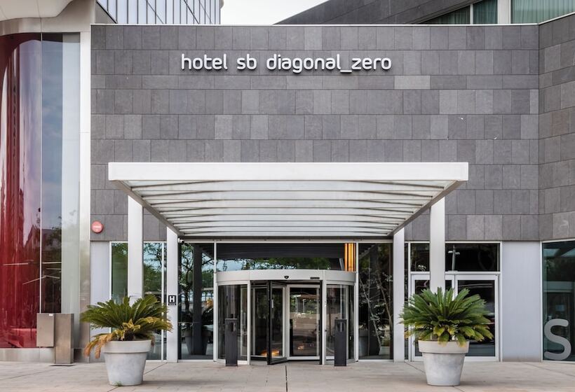 هتل Sb Diagonal Zero 4 Sup