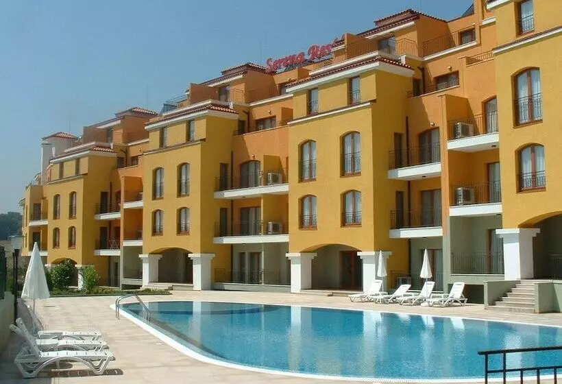 Serena Residence Apart