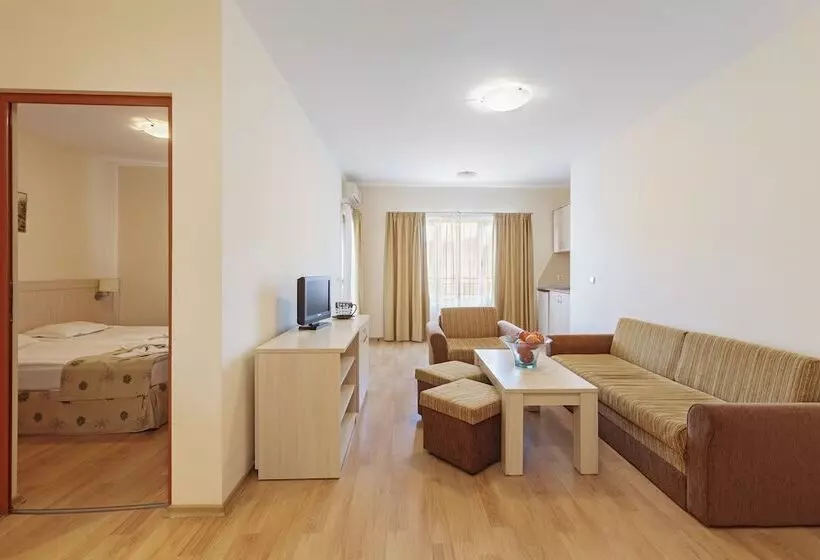 Serena Residence Apart