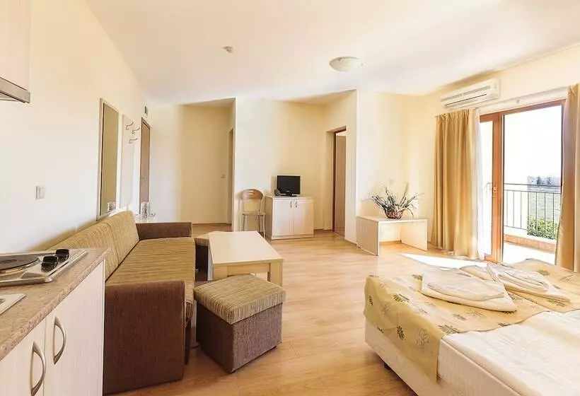 Serena Residence Apart