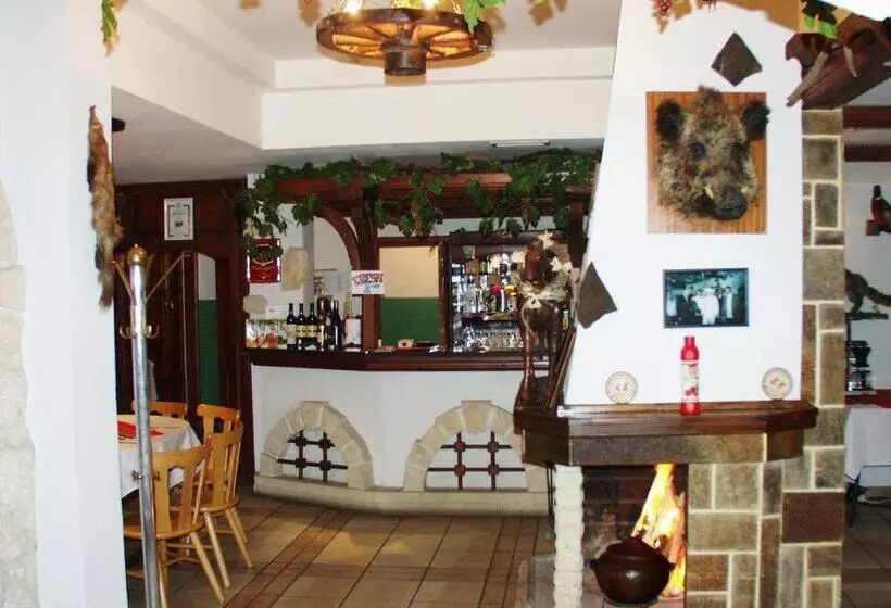 Victoria Hotel Borovets   Free Parking