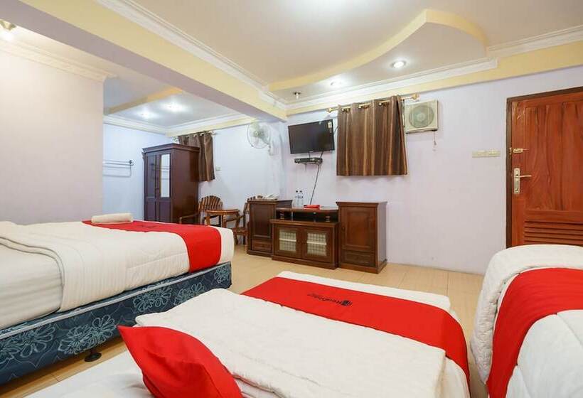بنسيون Reddoorz @ Parapat