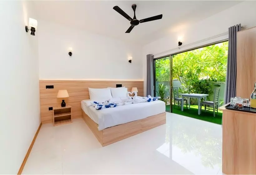 تختخواب و صبحانه La Solara Villa