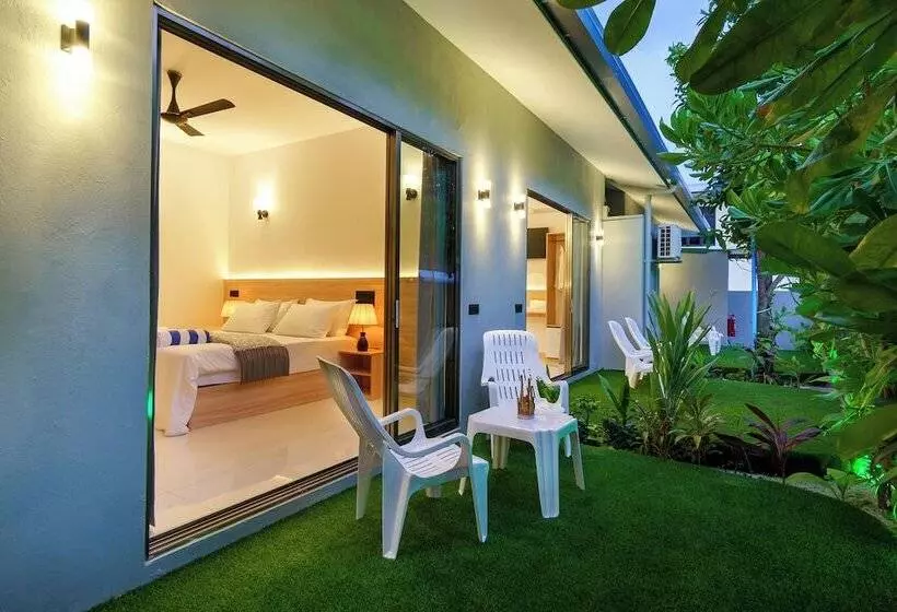 تختخواب و صبحانه La Solara Villa