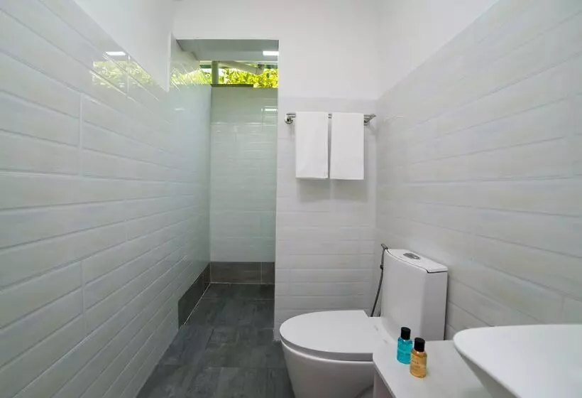 تختخواب و صبحانه La Solara Villa