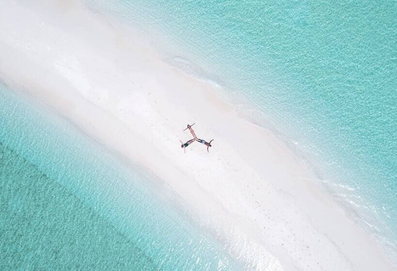 تختخواب و صبحانه La Solara Villa