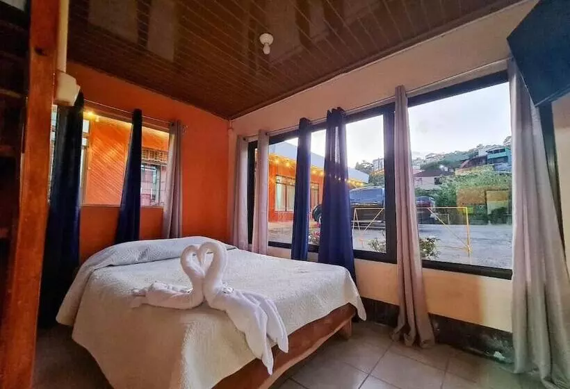 Cabinas Selva Verde