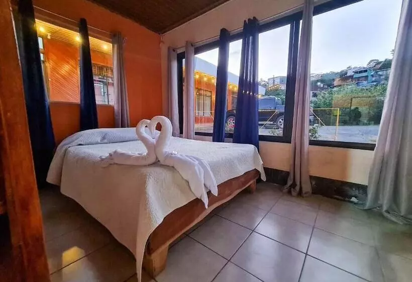 Cabinas Selva Verde